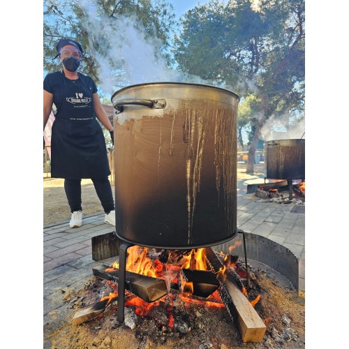 Olla de aluminio con tapa