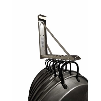 Colgador de paellas plegable en uso
