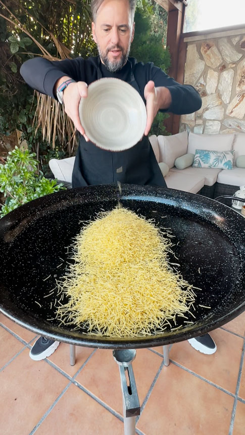 6.- Doramos los fideos