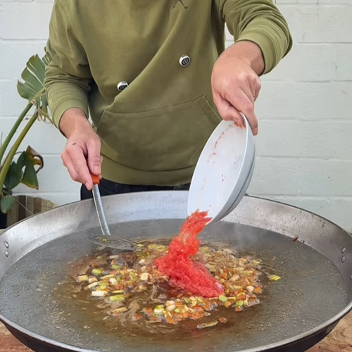 6.- Reducir el tomate