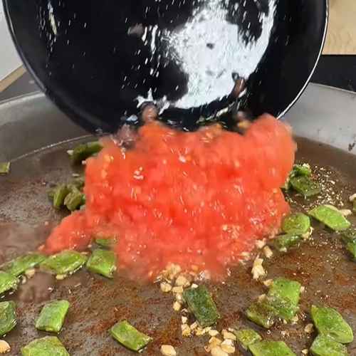 6.- Reducir el tomate