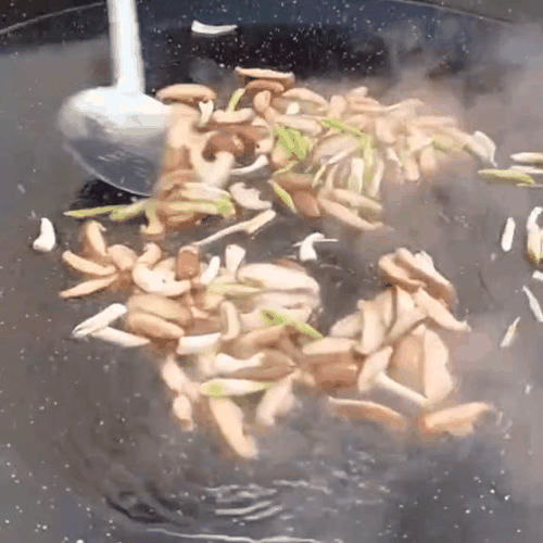 1.- Sofreimos los fideos