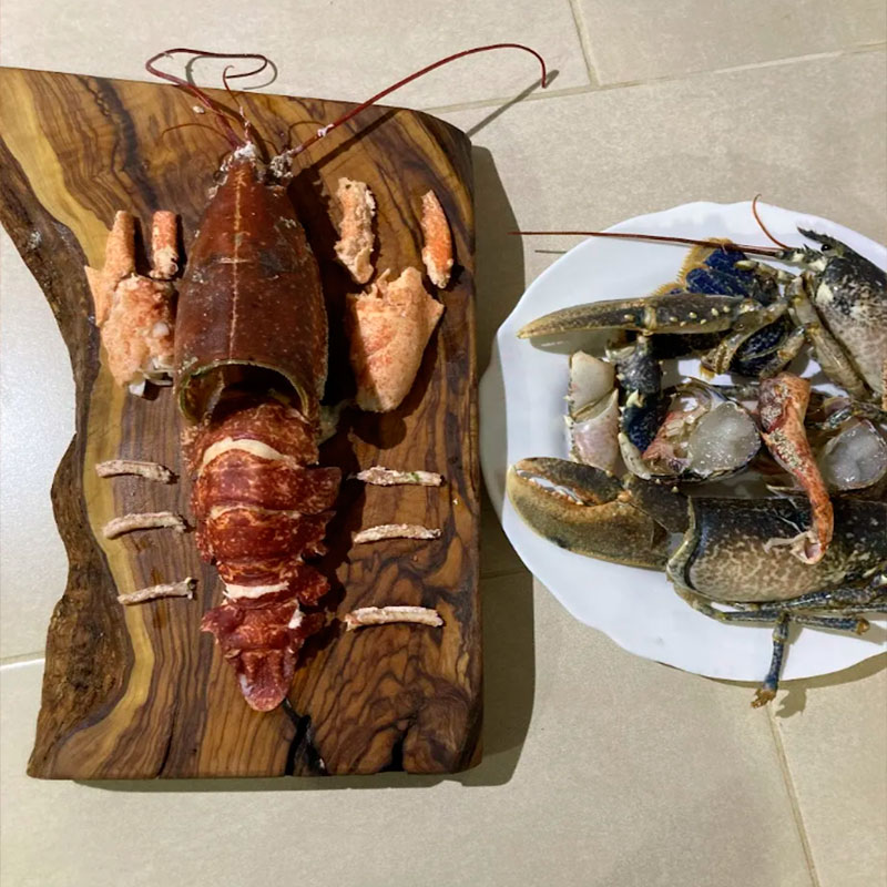 2- Trocear el otro bogavante