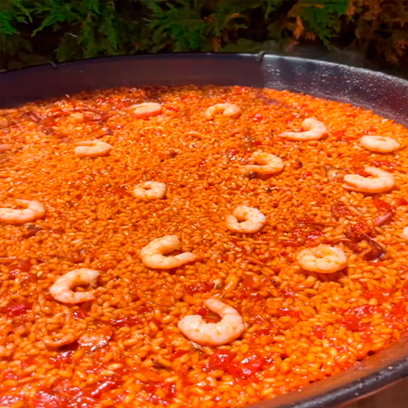 8.-Añadir el marisco nuevamente