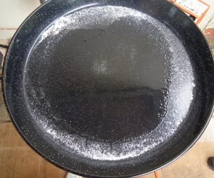 1.- Calenatar el aceite 
