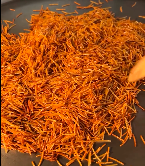 1.- Sofreimos los fideos 1.- Sofreimos los fideos