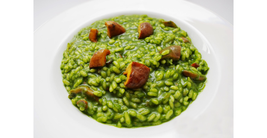 Receta de @ximo_carrion: arroz con capellanets a la llama, fondo de sus espinas , espinacas licuadas y setas