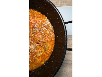 Receta de @vadearroces: Arroz meloso de costillas, alcachofas y foie