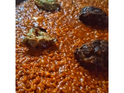 Receta de @virycheff: Arroz de carrillera y flor de alcachofa con reducción de teriyaki