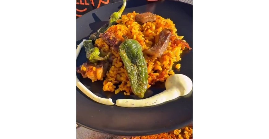 Receta de @virycheff: Arroz de entrecot de vaca y pimientos de padrón con alioli de tomilo rojo