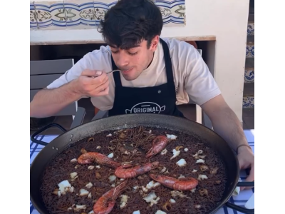 Receta de @paeyago - Fideuà de Bacalao, Gambones y Vermut Blanco