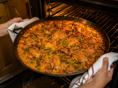 Cómo terminar el arroz en el horno: tiempos, temperatura y consejos