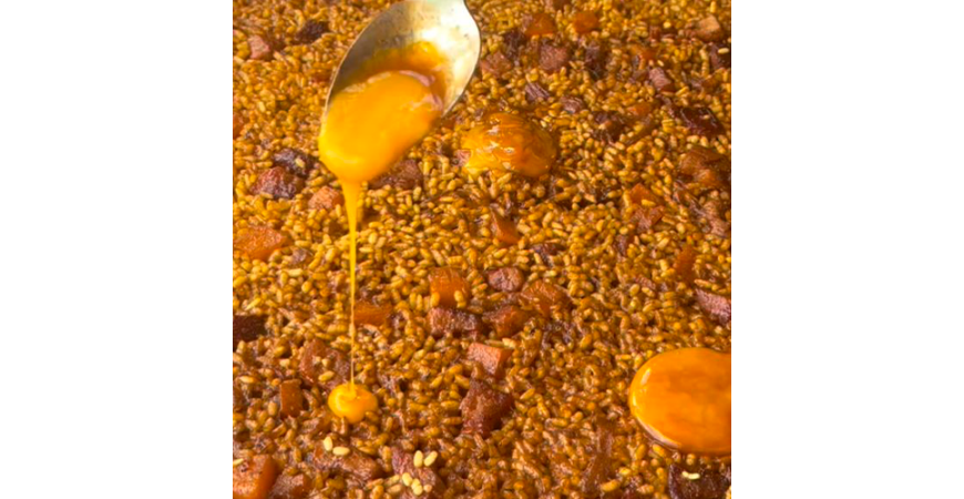 Receta de @fanaticook: Arroz seco de secreto ibèrico, calabaza yema curada