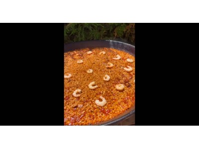 Receta de @cherenayuso:  paella de chipirones y gambas