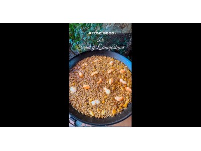 Receta de @fanaticook: Arroz seco con sepia y langostinos